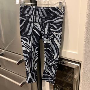 Varley Zebra Print Animal Leggings Black Gray S